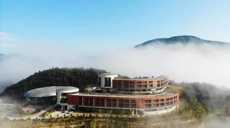 瑞山:祥瑞满山人不老