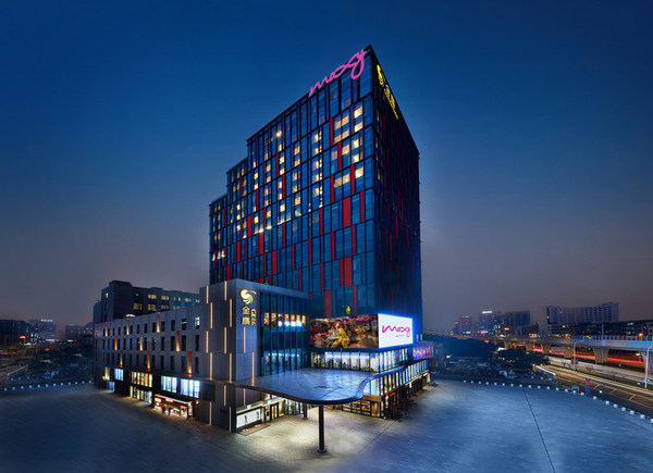 MOXY酒店携玩乐不停的精神亮相南京